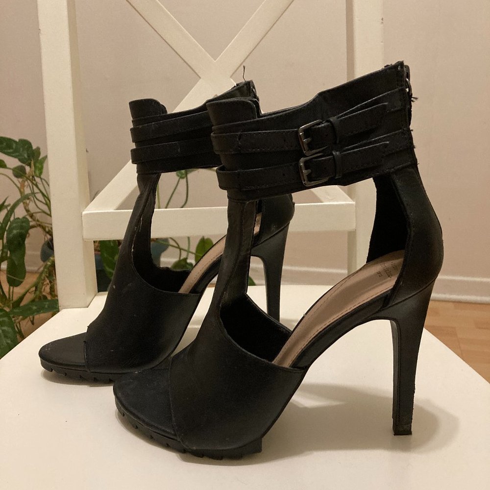 Loved, in Good Condition Zara Terafluc Black Heeled Sandal Pumps